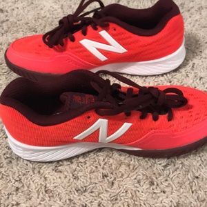 New Balance tennis shoes